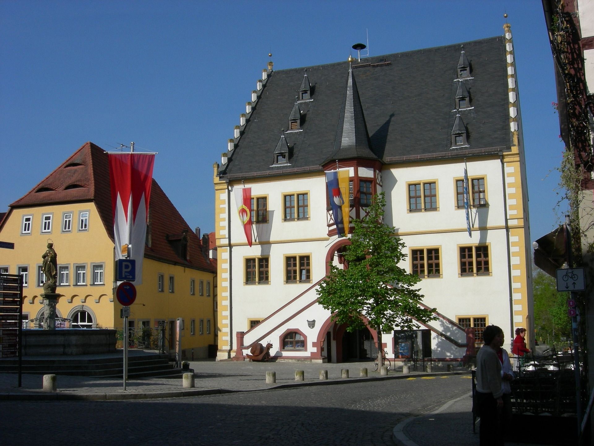 Volkach, Blick auf das Rathaus